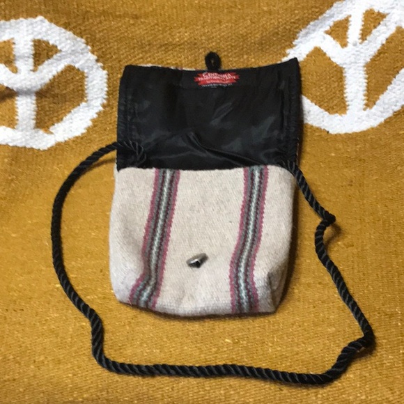 Hand Woven mini bag - Picture 7 of 8